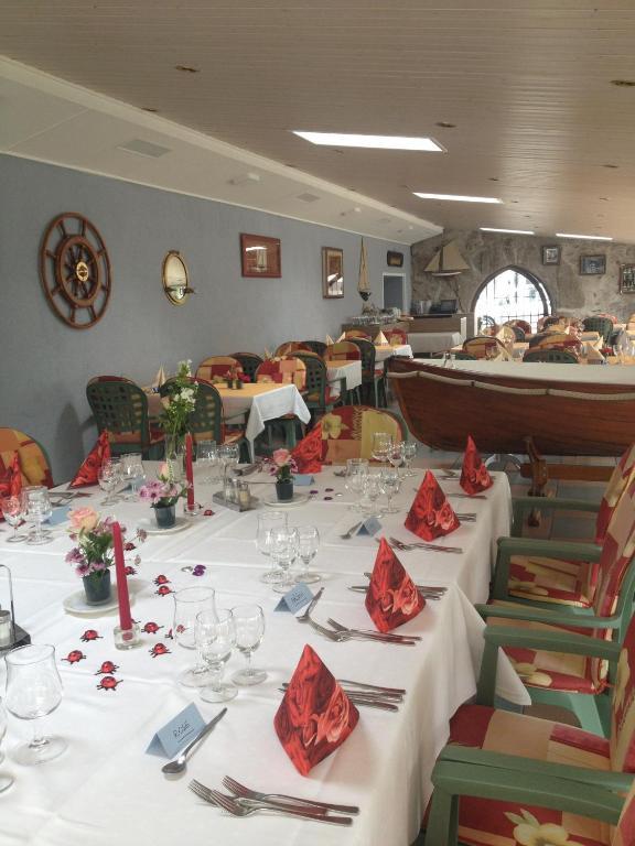 Hotel Du Port - Free Parking - Breakfast Included Estavayer-le-lac Εξωτερικό φωτογραφία