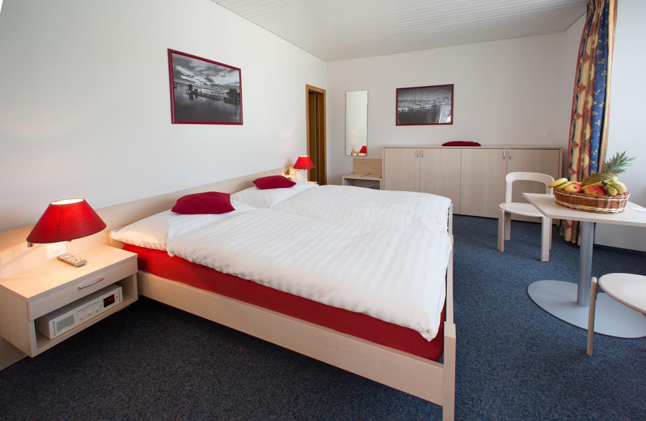Hotel Du Port - Free Parking - Breakfast Included Estavayer-le-lac Εξωτερικό φωτογραφία