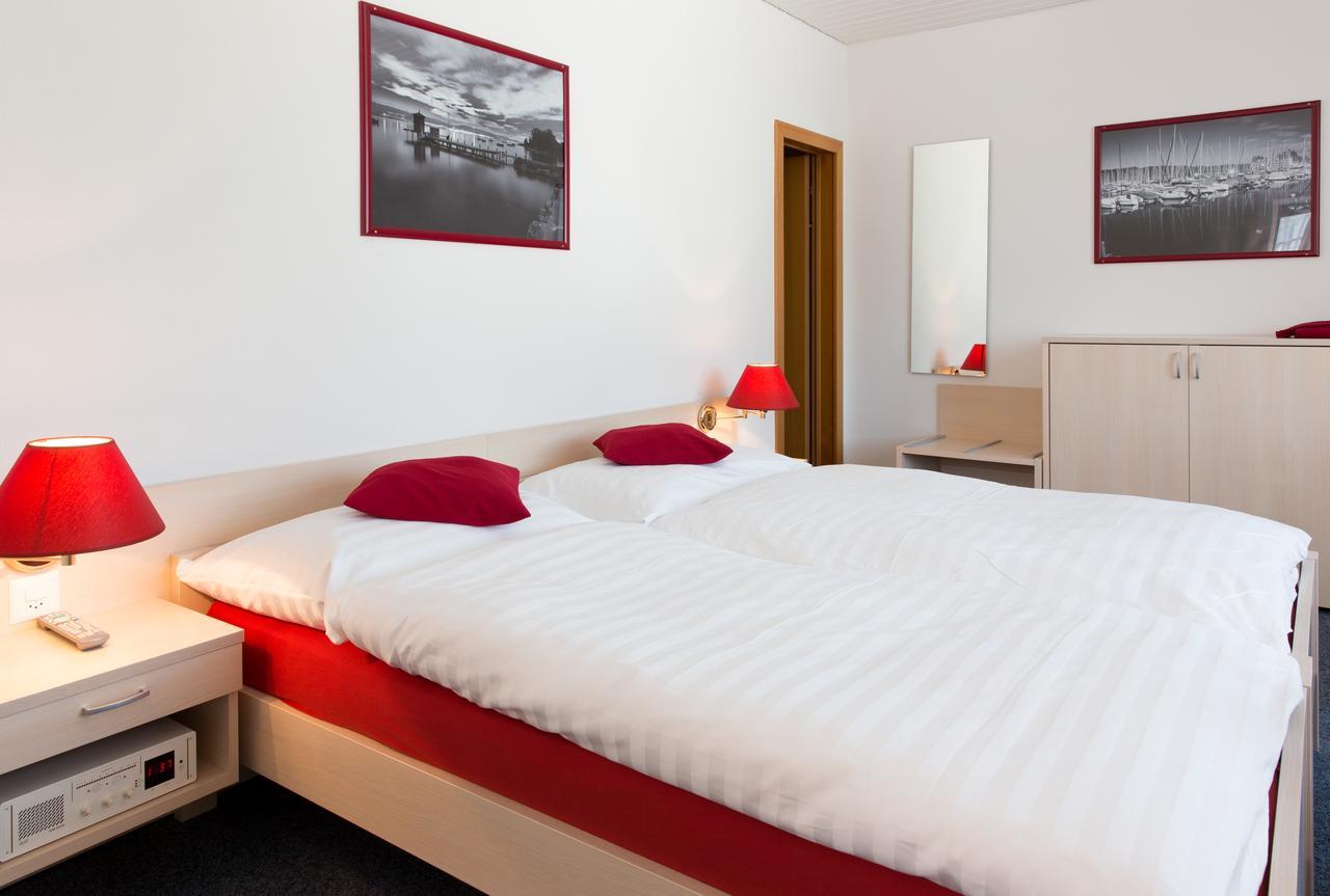 Hotel Du Port - Free Parking - Breakfast Included Estavayer-le-lac Εξωτερικό φωτογραφία